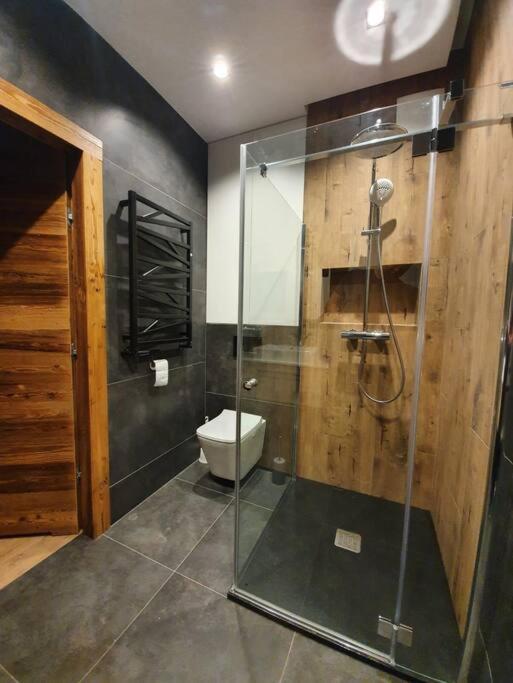 Vip Apart Bielany Przy Metrze Varsovia Exterior foto