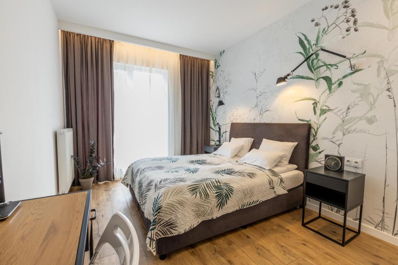 Vip Apart Bielany Przy Metrze Varsovia Exterior foto